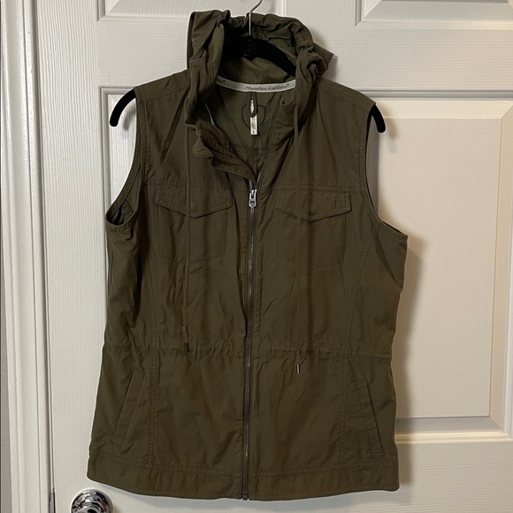 KUHL Mountain Culture Vest Women's Olive Green Large Hood Zip Up Outdoor hiking - Picture 1 of 9